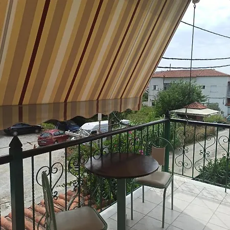 Aparthotel Giannis *